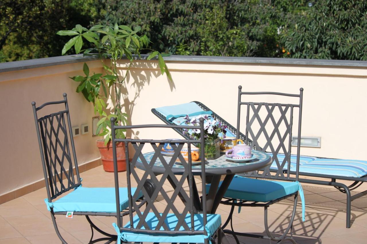 Domus Liberty Bed & Breakfast Sant'Agnello Exterior photo