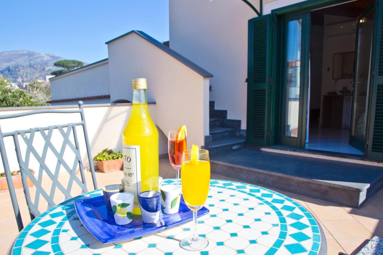 Domus Liberty Bed & Breakfast Sant'Agnello Exterior photo