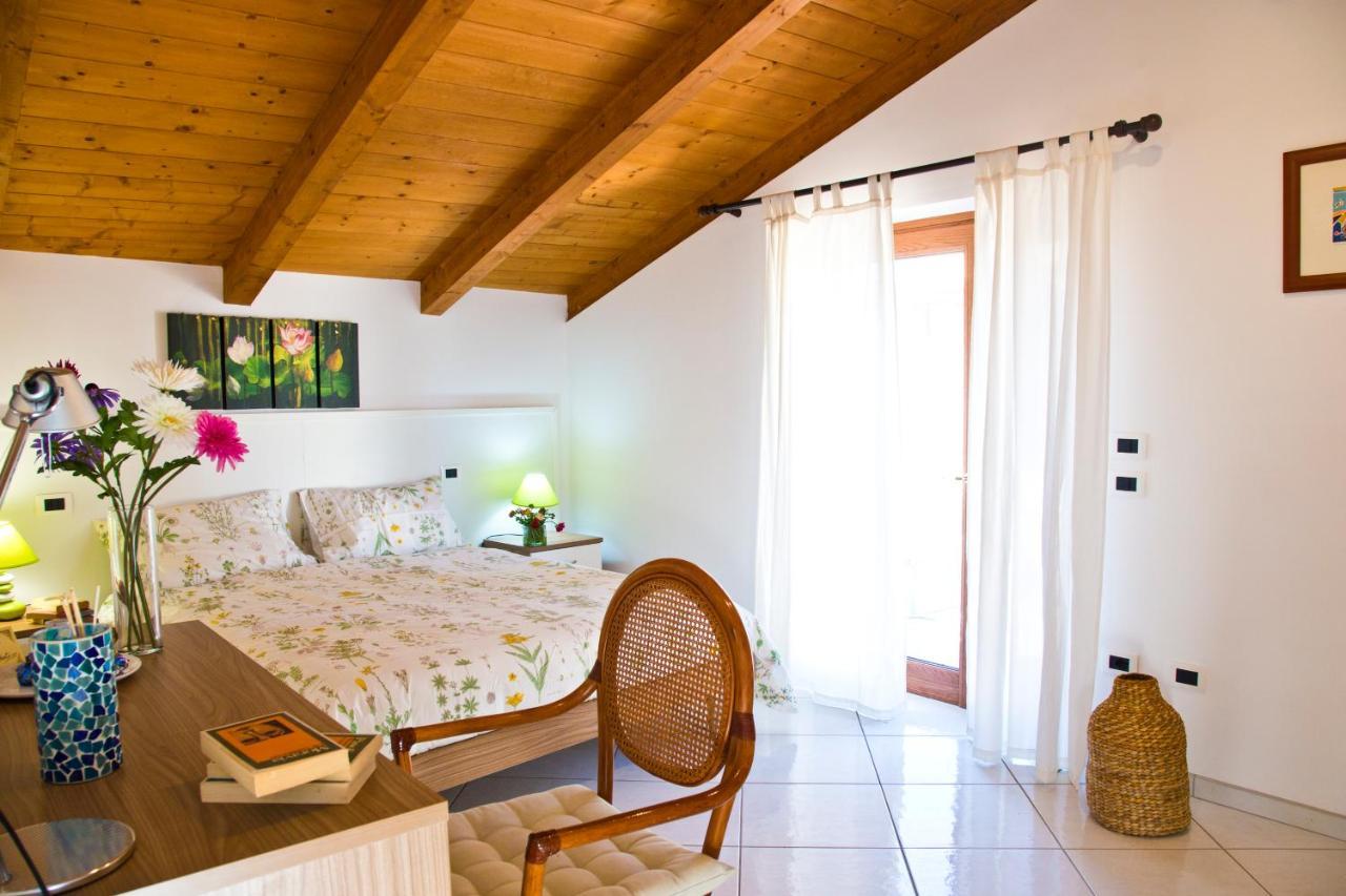 Domus Liberty Bed & Breakfast Sant'Agnello Exterior photo